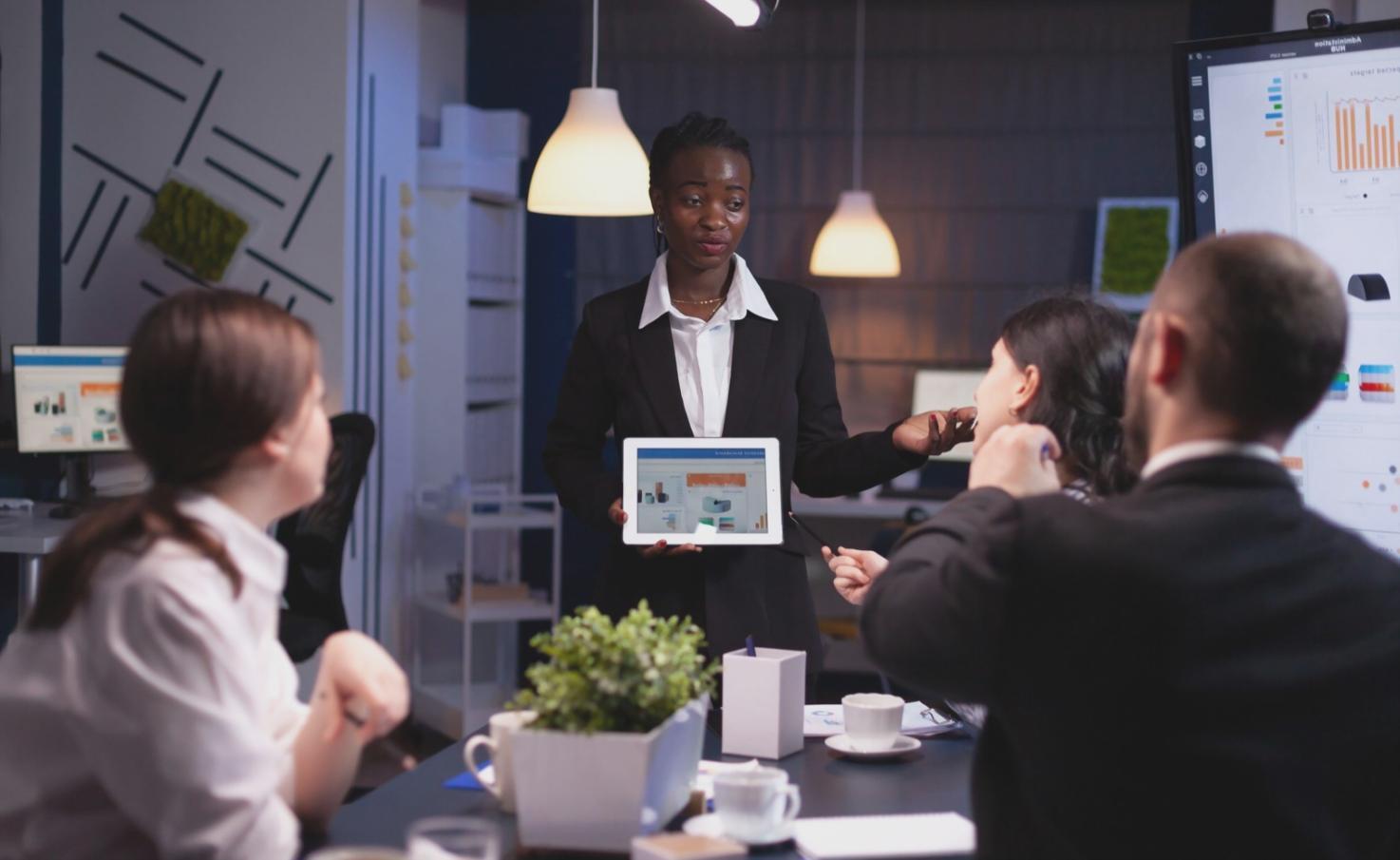 Sessione di formazione in psicologia organizzativa con professionisti